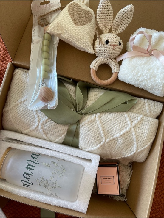 Other - Cream Knit Baby Blanket Gift Set with Olive Bow